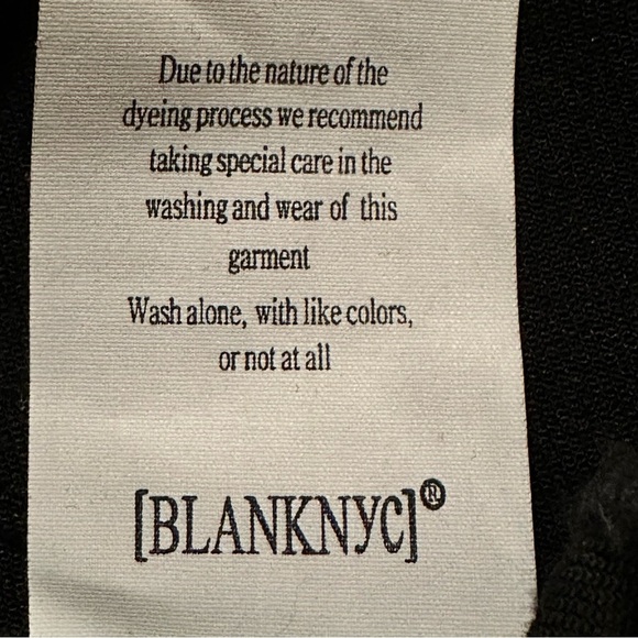 Blank NYC The Barrow Vintage High Rise Black Distressed 3” Inseam Shorts Size 25 - Picture 7 of 10